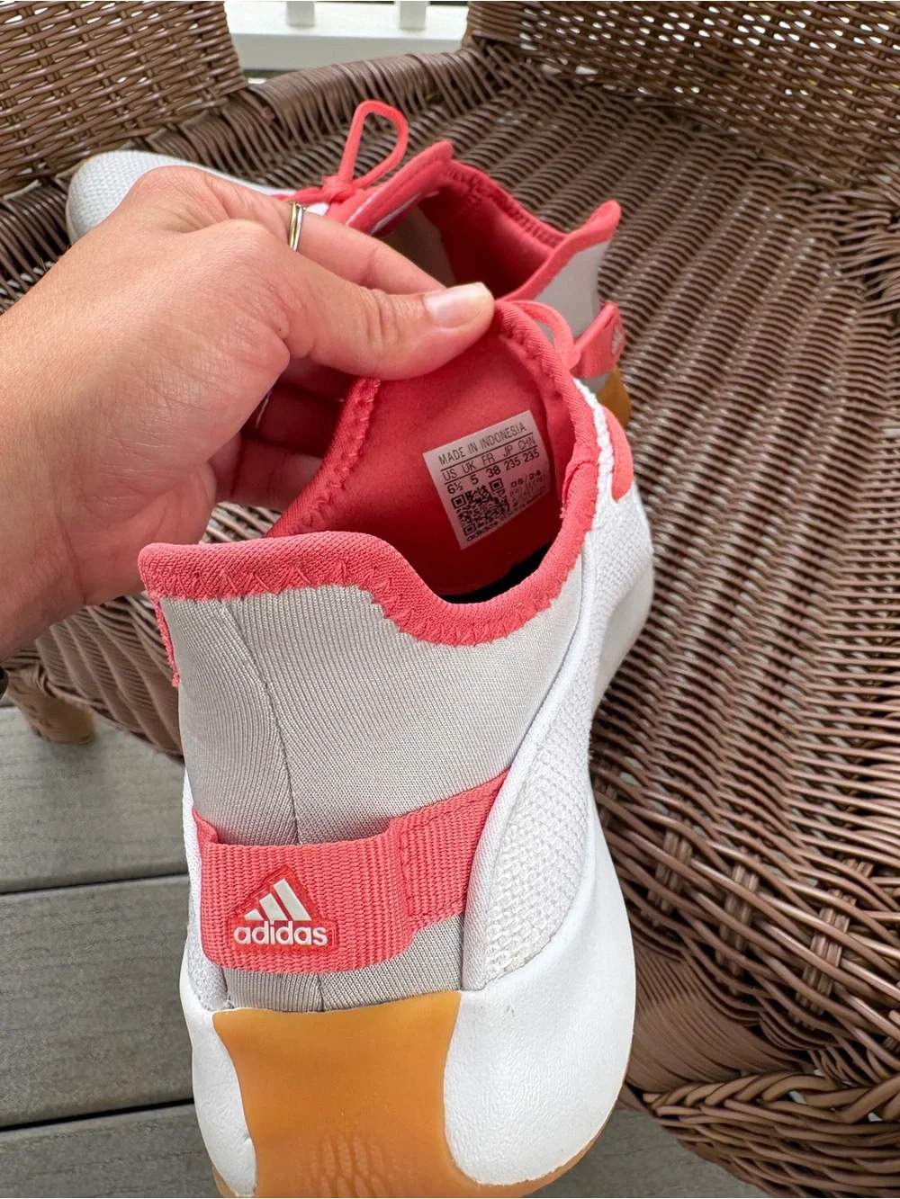 Adidas Women’s Cloudfoam Pure Athletic Sneakers. Size 6.5 (white/coral/grey)